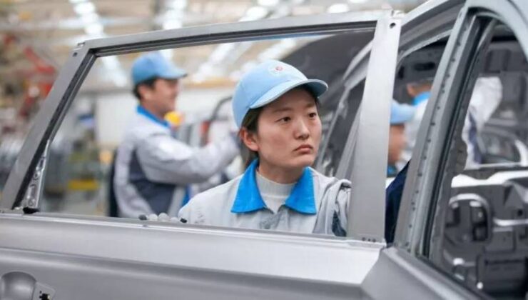 Çin, otomobil ihracatında dünya liderliğine koşuyor