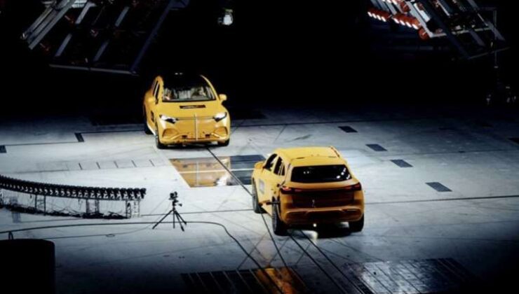 Mercedes-Benz, Elektrikli Araçların Güvenliğini Kanıtlamak İçin Çarpışma Testi Gerçekleştirdi