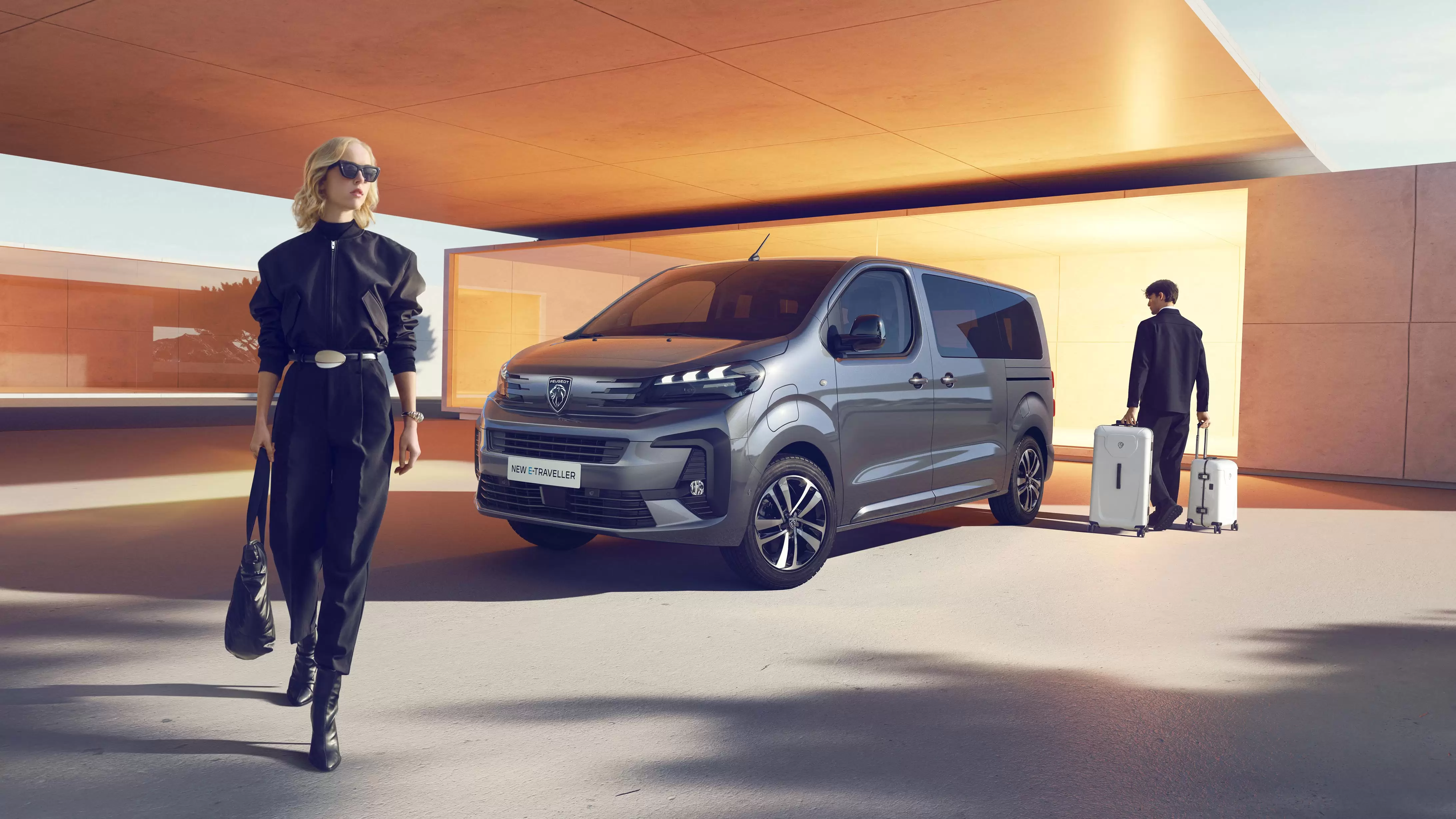 Peugeot E-Traveller satışa sunuldu!