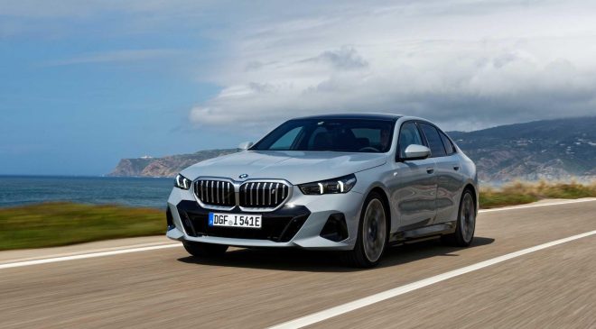 BMW’nin Mayıs 2024 Fiyat Listesi: Yenilikçi Serilerin Fiyatları Açıklandı