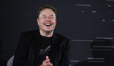 Elon Musk’tan 500 milyon dolarlık şarj hamlesi