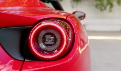 Ferrari’nin İlk Elektrikli Modeli 2025’te Geliyor: CEO’dan Heyecan Verici Açıklamalar